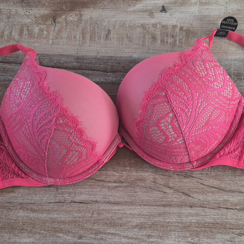 Victoria's Secret Vibrant Pink Lace Bra Bombshell 34D New